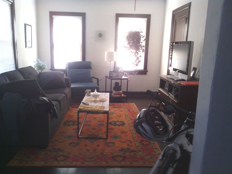 1st image of 225 NW 24th St APT 3