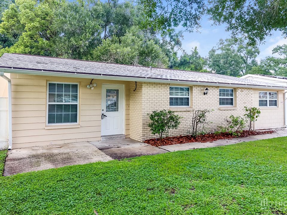 1st image of 2609 W Lorraine Ave