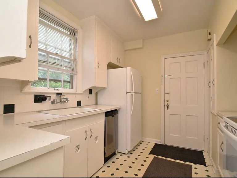 3673 Lynnfield Rd — Photo 9