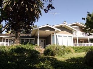 12100 Foothill Ln, Los Altos Hills, CA 94022