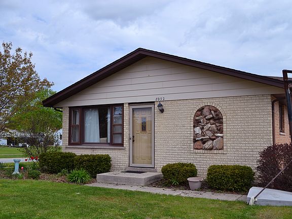 2nd image of 8932 169th St