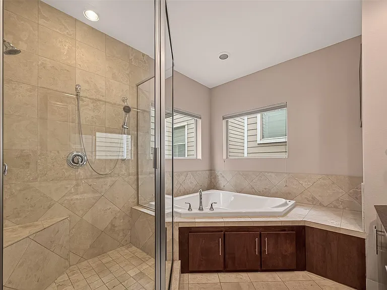 1510 Crockett St #B — Photo 31