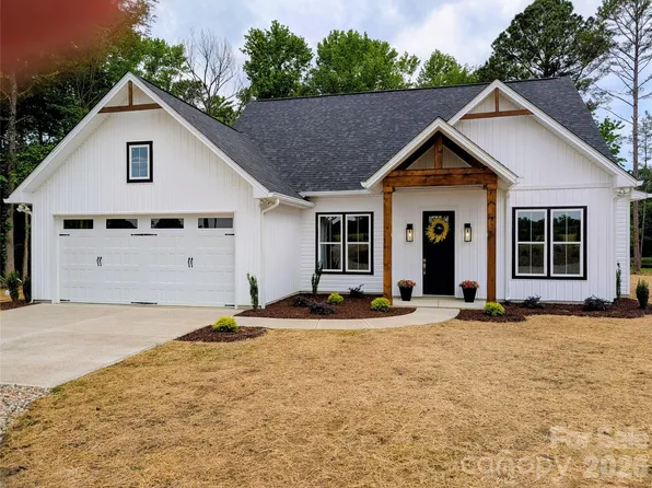 725 Potter Rd, Lancaster, SC 29720