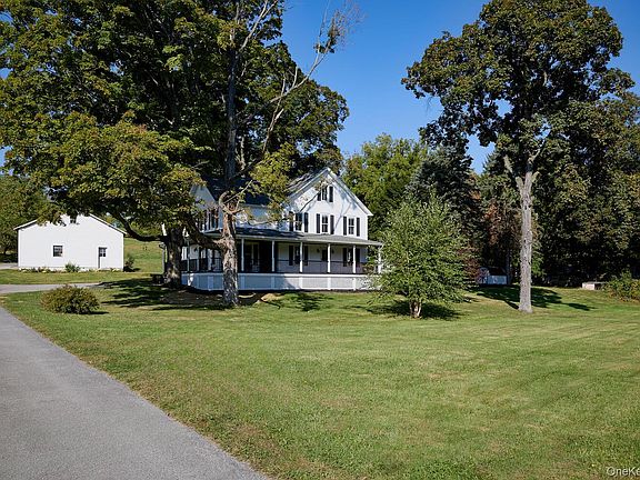 4th image of 949 Freedom Road