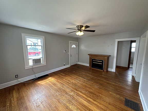 5th image of 307 Orchard Ave