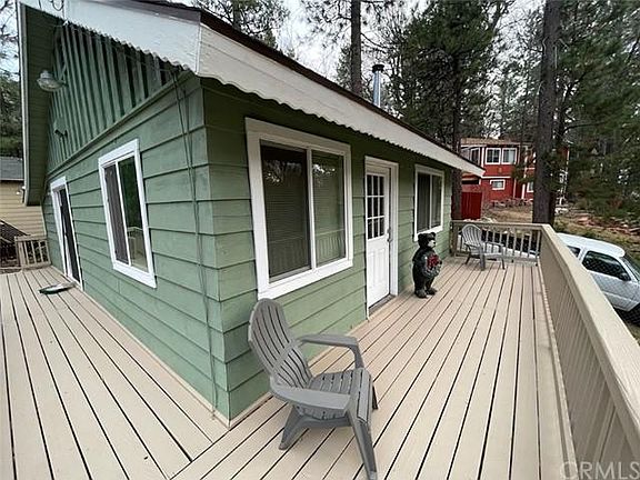 3rd image of 32801 Richmond Dr