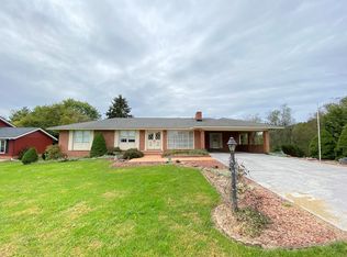 663 East Dr, Princeton, WV