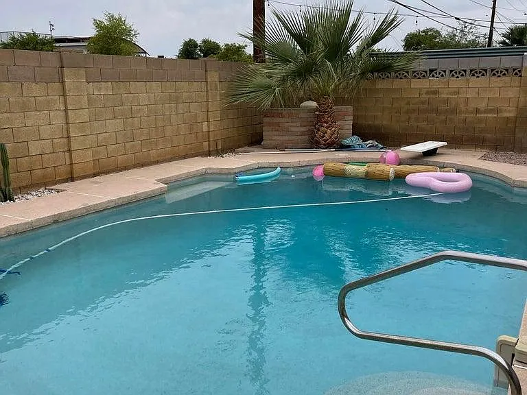 1131 E Marigold Ln — Photo 11