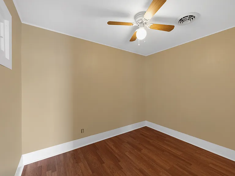 34-36 Malta Ave #2 — Photo 18
