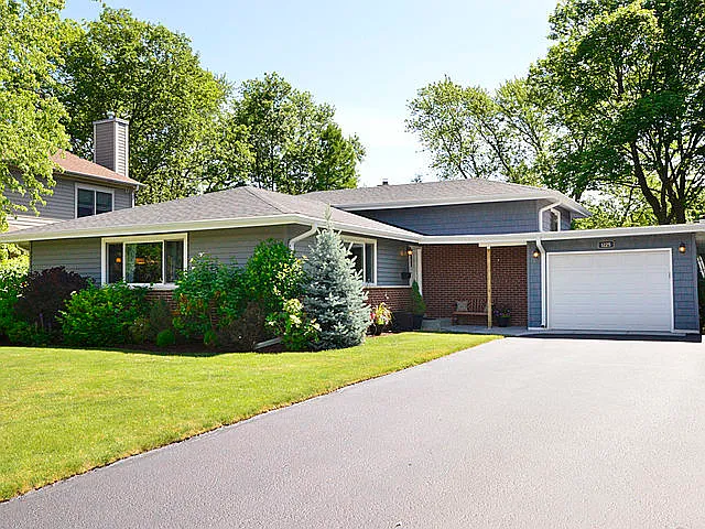 1225 Longmeadow Dr photo 1