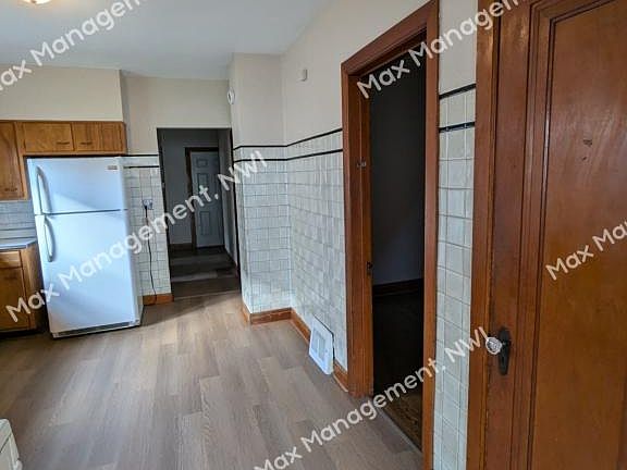 3rd image of 4914 Baring Ave #1F