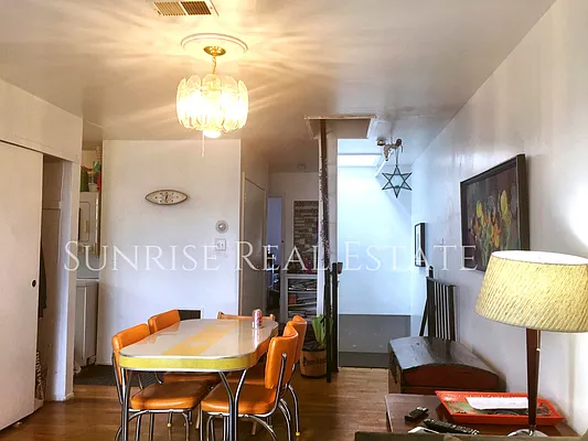 Rented by Sunrise Real Estate | media 40