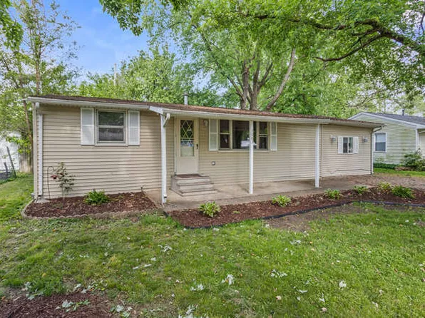 1003 S Pleasantview Dr, Tuscola, IL 61953