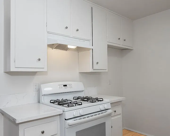 132 N Sinclair Ave — Photo 11