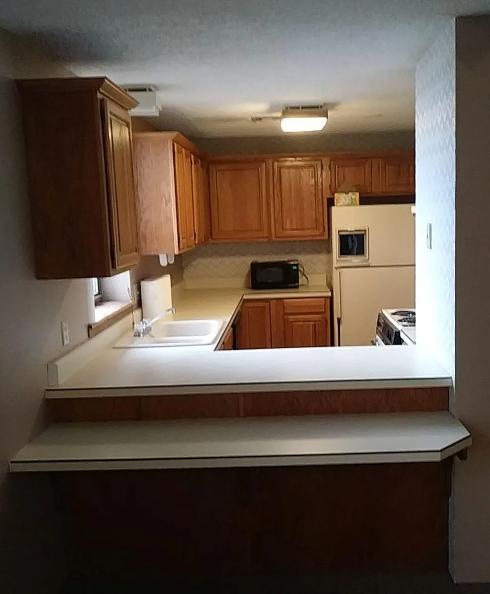 Building Photo - 303 N Kansas Ave #406