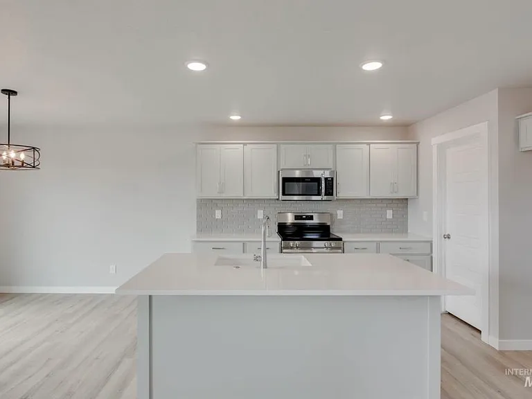 6990 W Grand Rapids Dr — Photo 11