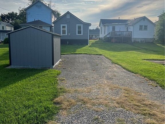 5th image of 1120 Moxahala Ave
