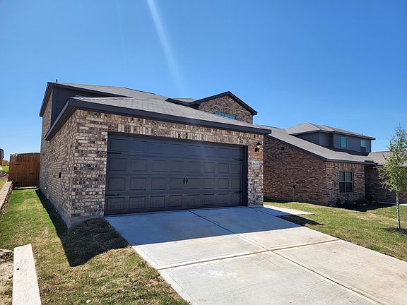2nd image of 2003 Belmont Dr