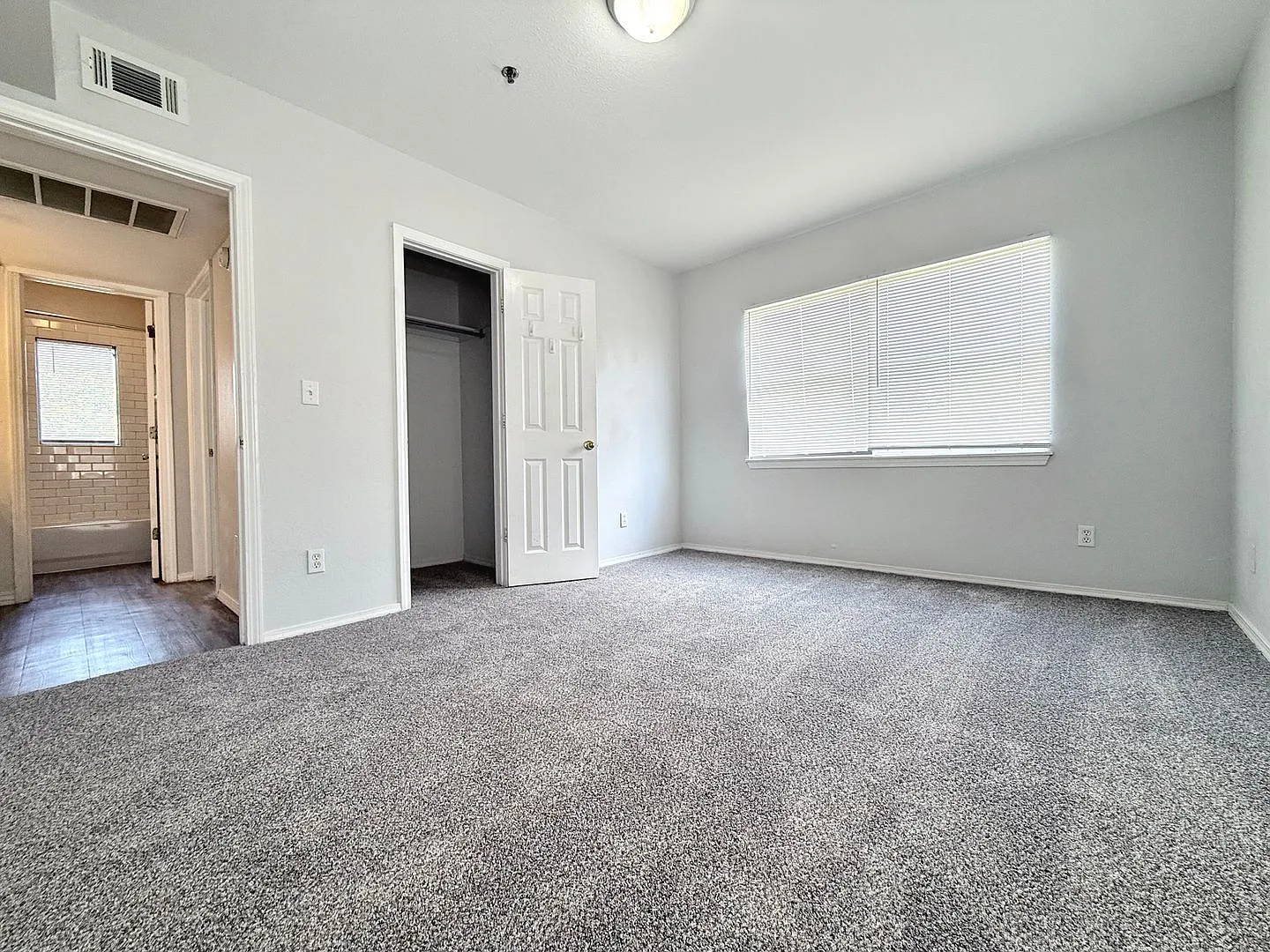 The Hayworth - 847 — Photo 4