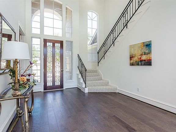 5th image of 42 Harbor View Dr