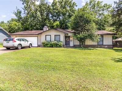 2209 E Golden Oaks Dr, Fayetteville, AR, 72703