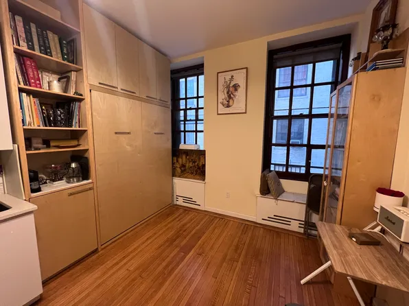 2109 Broadway image 1 of 7