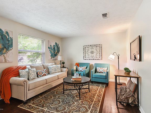 4th image of 7406 White Alder Dr
