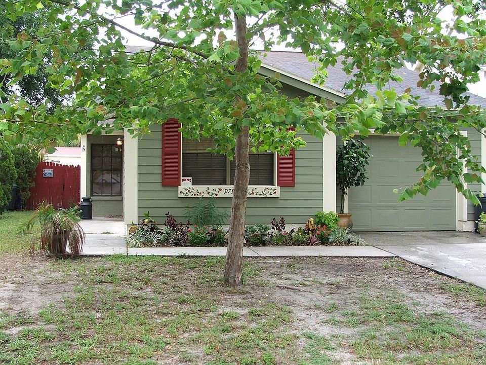 1st image of 979 Buttercup Dr