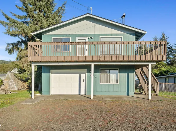126 N Harbor St, Rockaway Beach, OR 97136