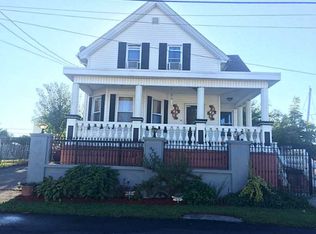 84 Standish Ave, Cranston, RI 02920