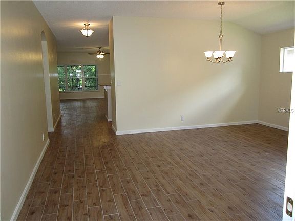 2nd image of 108 Apremont Ct