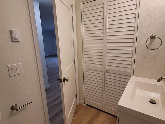 3rd image of 4705 Vesper Dr APT 1