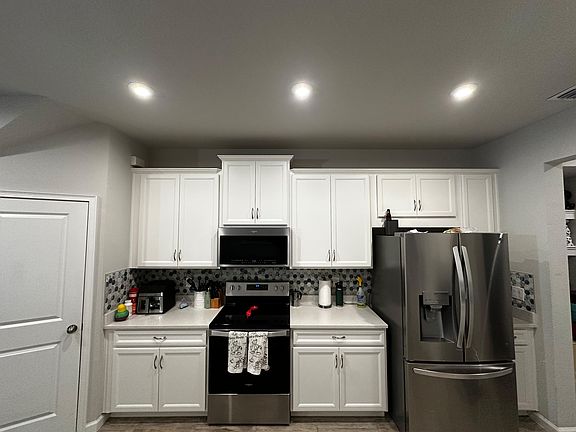 4th image of 8359 Wildflower Glen Ave
