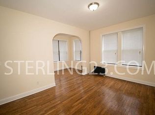 24-30 28th St #3F, Astoria, NY 11102