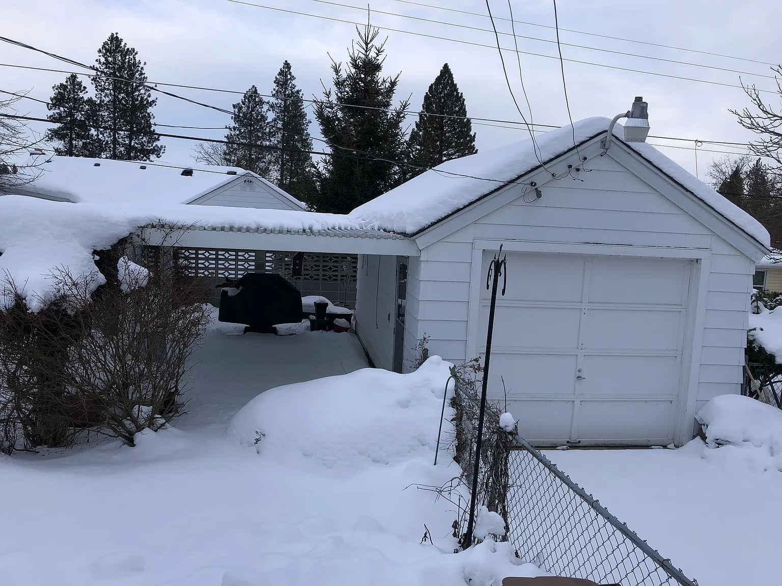 3 bed, 2448 sqft, $2,250 — Photo 2