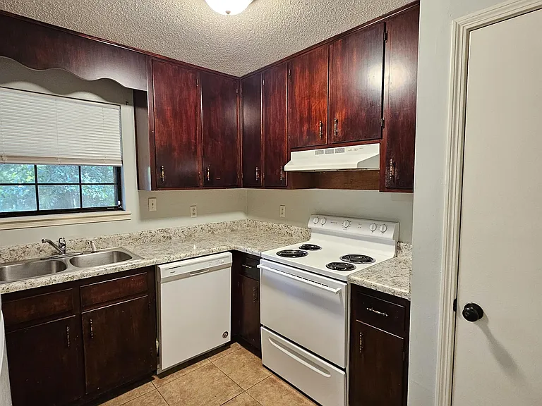 3701 Donovan Dr #A — Photo 6