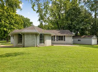 100 Lakewood Cir, Smyrna, TN 37167