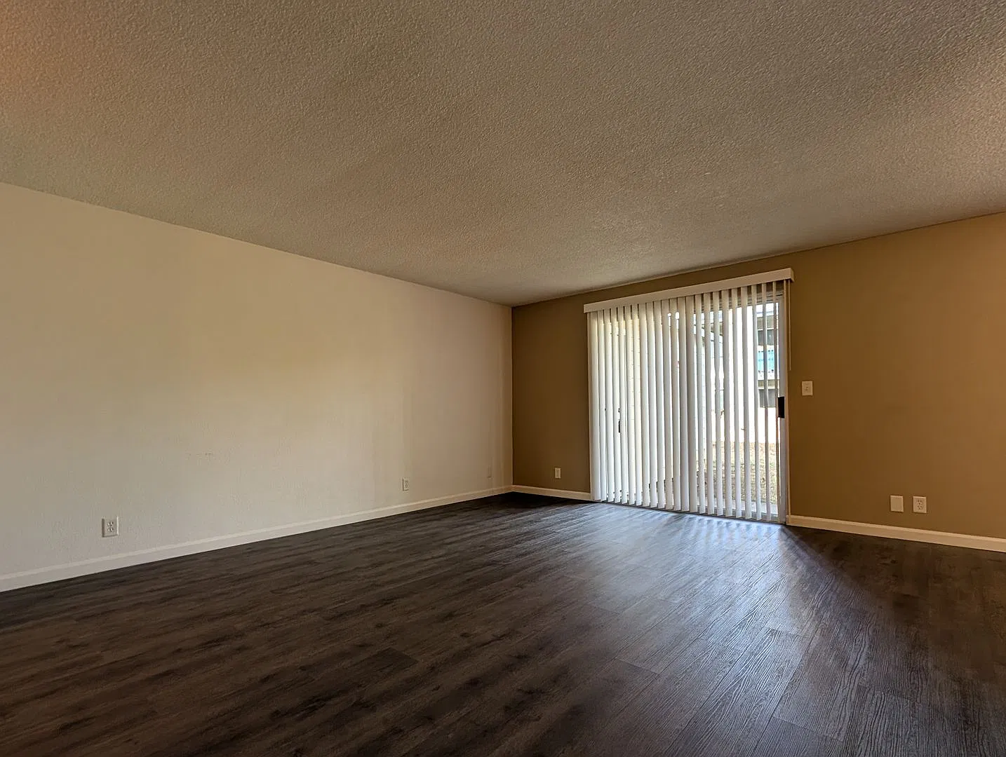 Updated 2-Bedroom, 1-Bath Apartment In Springfield! — Photo 3