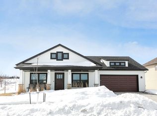 5502 Harvest Lake Dr NW, Rochester, MN 55901