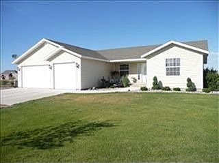1st image of 592 Pioneer Cir