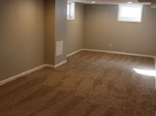 536 S 50th St, Omaha, NE 68106