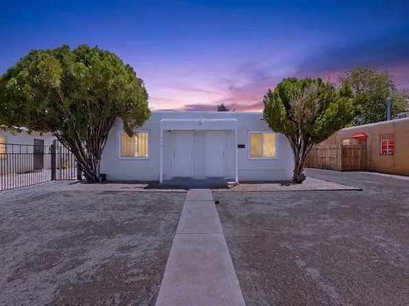 516 Alvarado Dr SE, Albuquerque, NM 87108