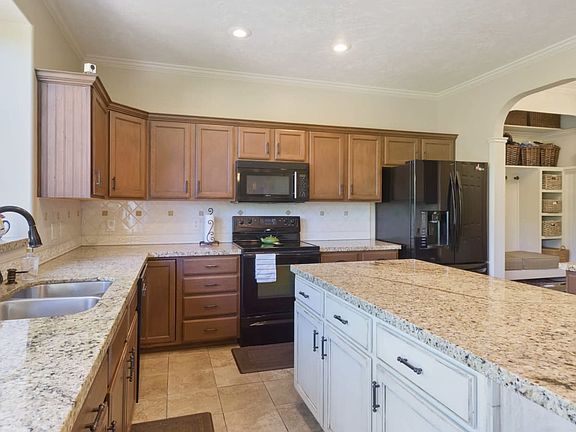 2nd image of 9373 S Elk Meadows Dr