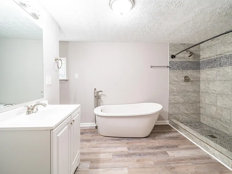465 Brehl Ave — Photo 17