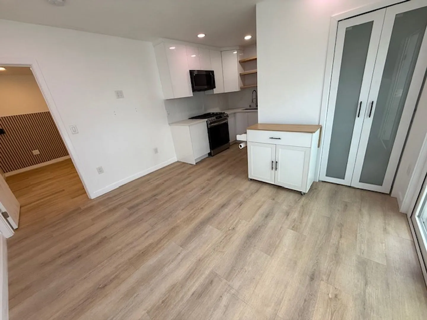 **Coming Soon** 1 Br Patio Home (Adu) In Lakewood — Photo 3