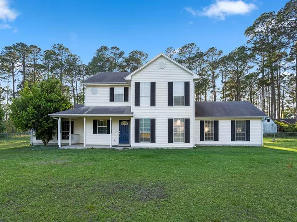 38 Wilburn St, Ray City, GA 31645