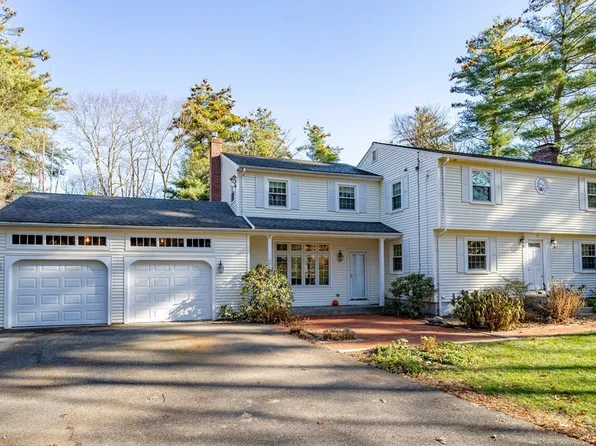 36 Maynard St, Northborough, MA 01532