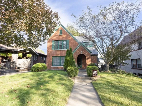17 W Conron Ave, Danville, IL 61832