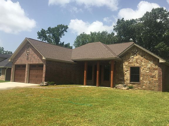 2nd image of 128 Oak Meadow Ln