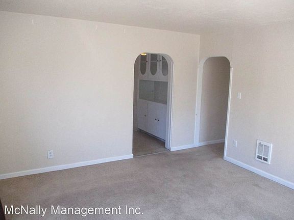 3rd image of 817 S 11th St #8926460